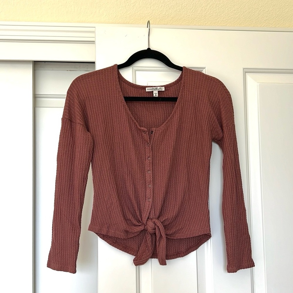 NWOT Express One Eleven pink/mauve waffle ribbed button up top—medium